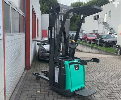 Pallet Stackers 2020  Mitsubishi SBV16 - Initialhub - klappb. Fahrerstand (3)