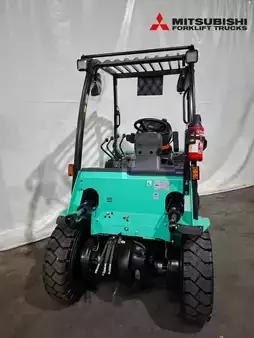 Dieselový VZV 2025  Mitsubishi FD 30 N3 (2)