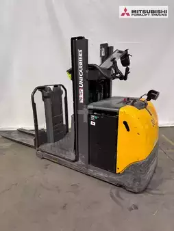 Horizontal-Kommissionierer 2018  Unicarriers EPL 100/120 - 5694 Std. (2)
