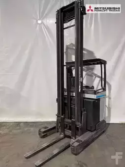 Skjutstativtruck 2020  Unicarriers 160DTFVRF917UMS - 2384 Std. (1)