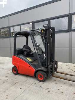 Propane Forklifts 2013  Linde H16T (1) 