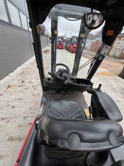 Propane Forklifts 2013  Linde H16T (9) 