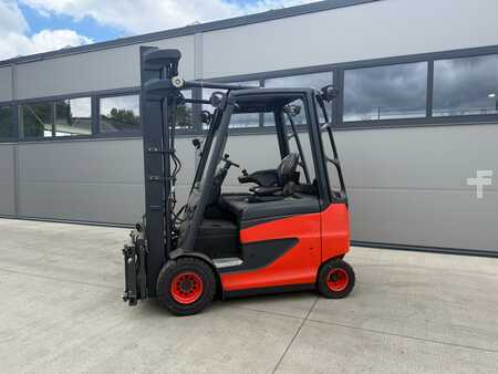 Electric - 4 wheels 2018  Linde E30 (1)