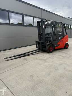 LPG Forklifts 2018  Linde H30T (1)