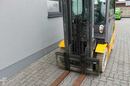 Jungheinrich TFG 425 GE