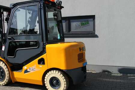 Diesel Forklifts 2022  Heli CPCD35-KU20H (2) 