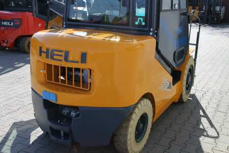 Chariot élévateur diesel 2022  Heli CPCD35-KU20H (7)