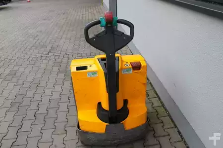 Transpallet elettrici 2017  Jungheinrich EJE 220 (4)