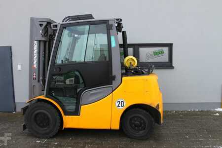 Chariots élévateurs GPL 2017  Jungheinrich TFG 550s G180-350ZT (8)