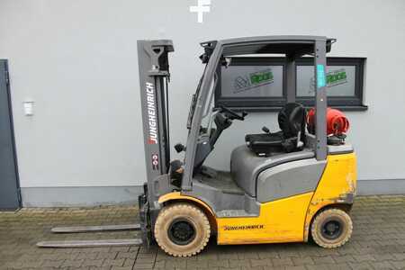 Gas truck 2019  Jungheinrich TFG 316 GE115 464DZ (2)