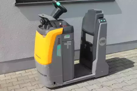 Tahač  Jungheinrich EZS 130 (1)