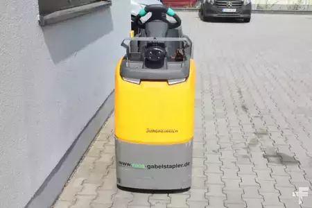 Tahač  Jungheinrich EZS 130 (2)