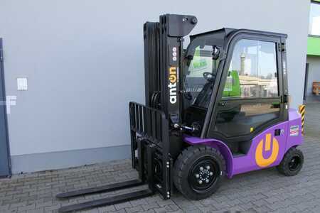 Elektro čtyřkolový VZV 2026  AntOn CBH 3.0 (1)