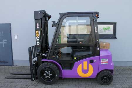 Elektro čtyřkolový VZV 2026  AntOn CBH 3.0 (2)