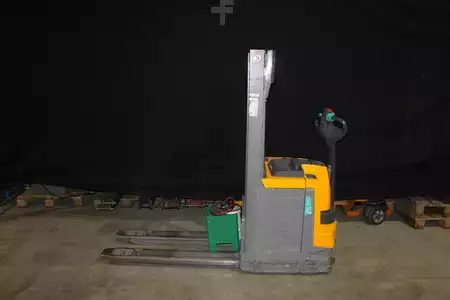 Apilador eléctrico 2017  Jungheinrich EJD 220 119 256ZT (2)