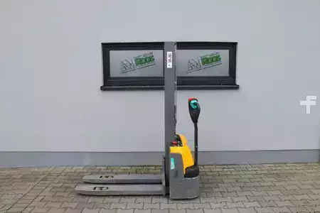 Stapelaars 2021  Jungheinrich EJC M10 G115 154E (2)