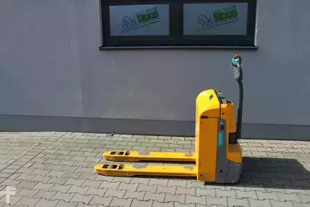 Elektromos emelőkocsik 2020  Jungheinrich EJE 114 24 115 54 (1)