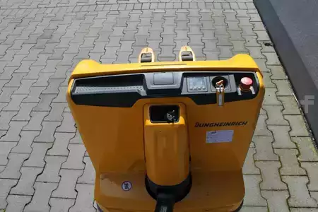 Elektromos emelőkocsik 2020  Jungheinrich EJE 114 24 115 54 (3)