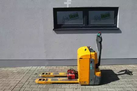 Elektrische palletwagens 2022  Jungheinrich Jungheinrich EJE 222 (2)