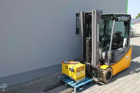 Elektro tříkolové VZV 2018  Jungheinrich EFG 220 MP G+E 425 DZ/704016 (1)