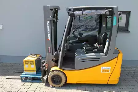 Elektro tříkolové VZV 2018  Jungheinrich EFG 220 MP G+E 425 DZ/704016 (2)