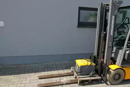 Elektro 4 Rad 2018  Jungheinrich EFG 216 GE115-310 ZZ (1)
