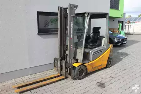 Elektromos 4 kerekű 2021  Jungheinrich EFG 320 GE 140 330ZT (1)