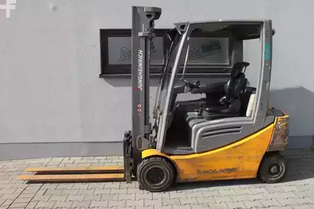 Elektromos 4 kerekű 2021  Jungheinrich EFG 320 GE 140 330ZT (2)