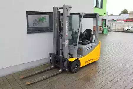 Elektro 3 Rad  Jungheinrich EFG 220 MP GE 120 330 ZZ (1)