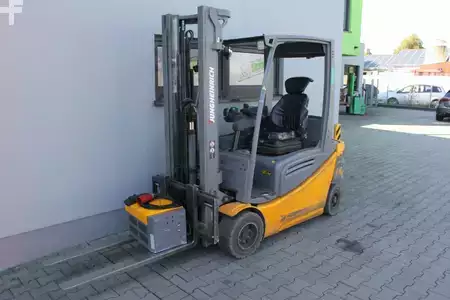 Elektrisk- 4 hjul 2019  Jungheinrich EFG 320 GE 115 330ZZ (1)
