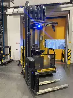 Carretilla pasillo estrecho 2021  Yale MTC15 (3)