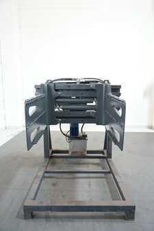 Bale clamp 2011  Kaup 3T 413 (2)