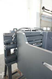 Bale clamp 2011  Kaup 3T 413 (4)