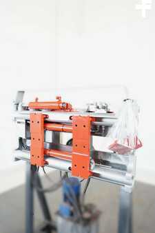 Fork positioners 2019 Durwen RZV20S (3)