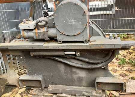 Dispositivo giratorio - [div]  (1)