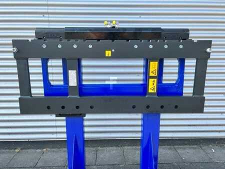 Boční posuvy 2025 Kaup 4T151P2 (4)