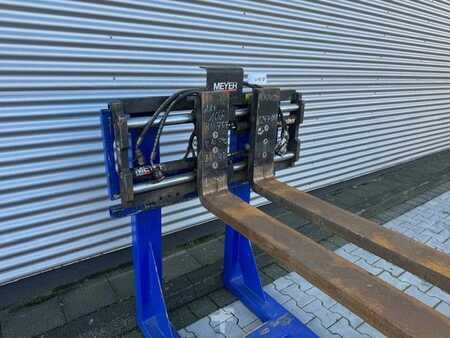 Fork positioners  Meyer  (2)