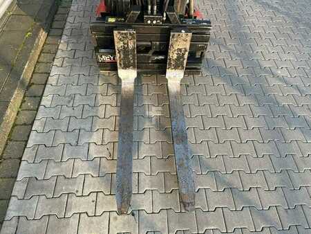 Pozicionéry vidlic 1994 Meyer 6/0103 (4)