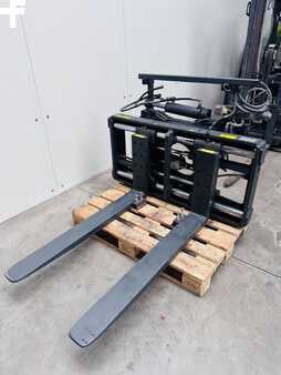 Obrotnica  Stabau S11-ZV 30-360-S-1 drehb. Zinkenverstellgerät (1)