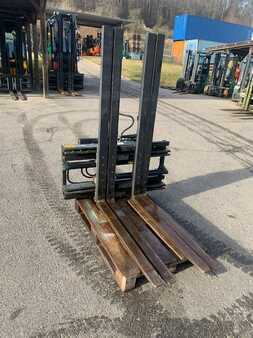 Multi-pallet handler 2/1 profile type  Kaup 4T429 (1)