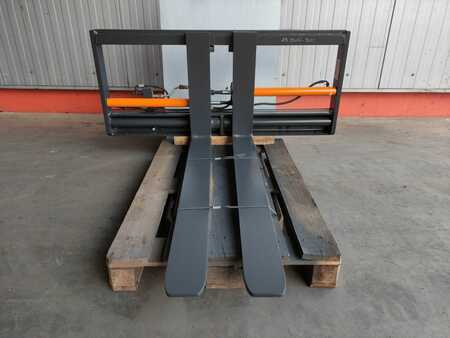 Fork positioners 2008  Griptech ZVR35 (2)