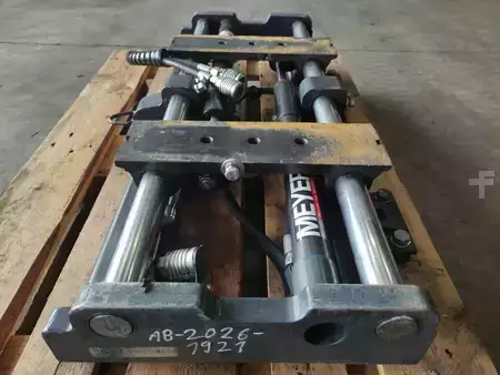 Haarukoiden asetinlaite 2021  Meyer 6-2605G (2)