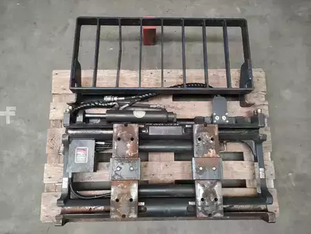 Haarukoiden asetinlaite 2020  Durwen RZV 25 S (1)