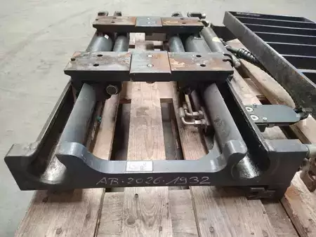 Haarukoiden asetinlaite 2020  Durwen RZV 25 S (4)