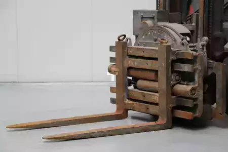 Otočné zařízení - Stabau Rotator / Forkpositioner (1)