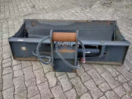 *** Autres *** - Holstein Schwenklöffel 1.800 mm für Schaeff-SWE (3)