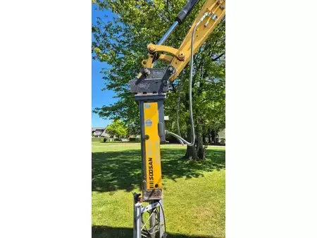 *** Autres *** 2024  Soosan Hammer SQ43 (430kg) Auto Lub (1)