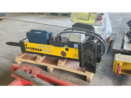*** Andre enheter *** 2024 Soosan Hammer SQ43 (430kg) Auto Lub (2)