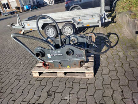 *** Overige *** 2021 OilQuick OQ80 für Case CX350 (2)