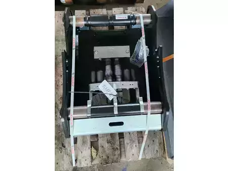 *** Otros *** 2024  Soosan Hammer SQ60 (1.750 kg) (6)